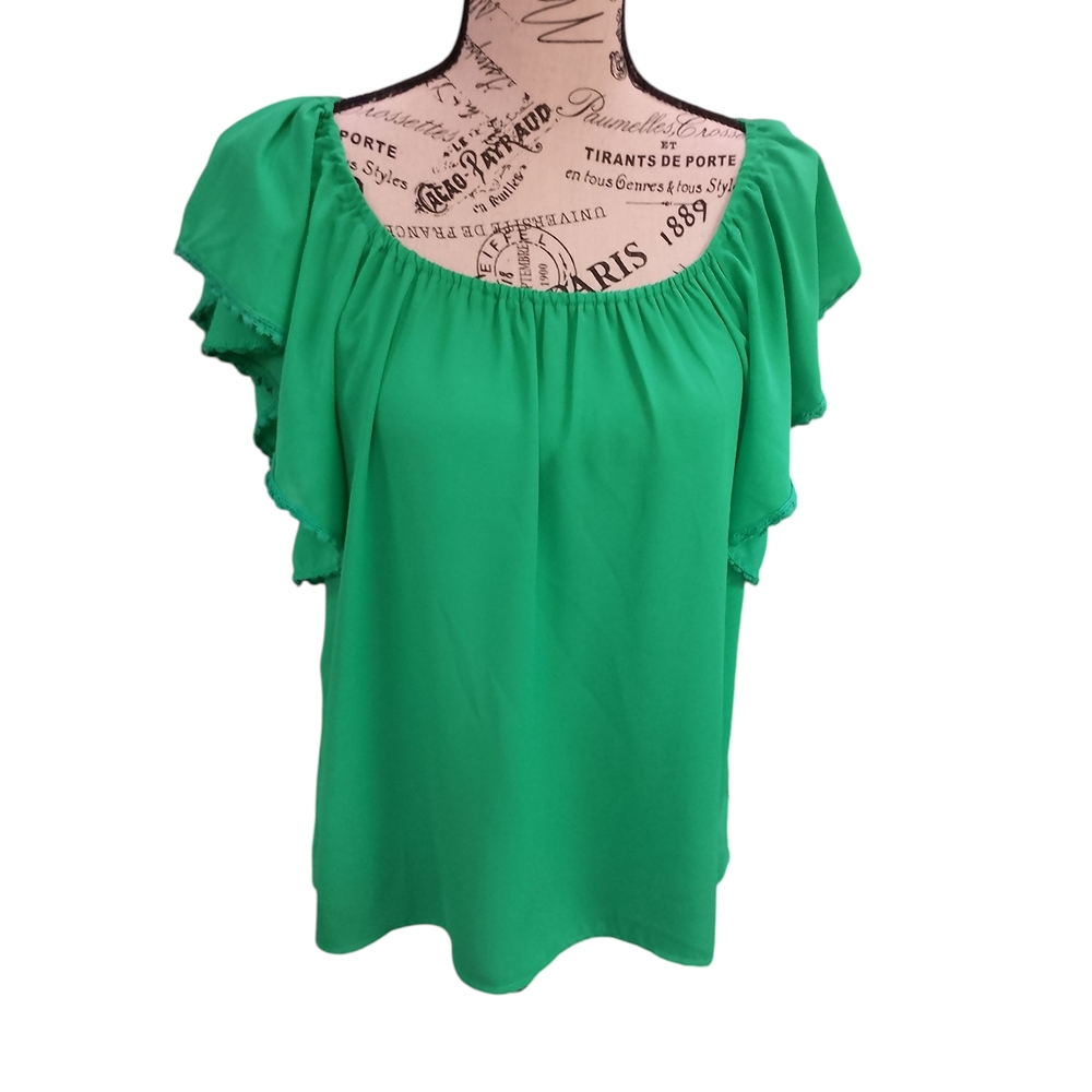 Forever 21 Green Ruffled Cap Sleeve Blouse